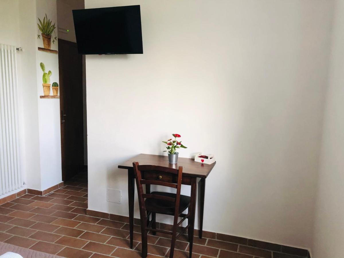 Agriturismo La Vecchia Cascina Filattiera Buitenkant foto